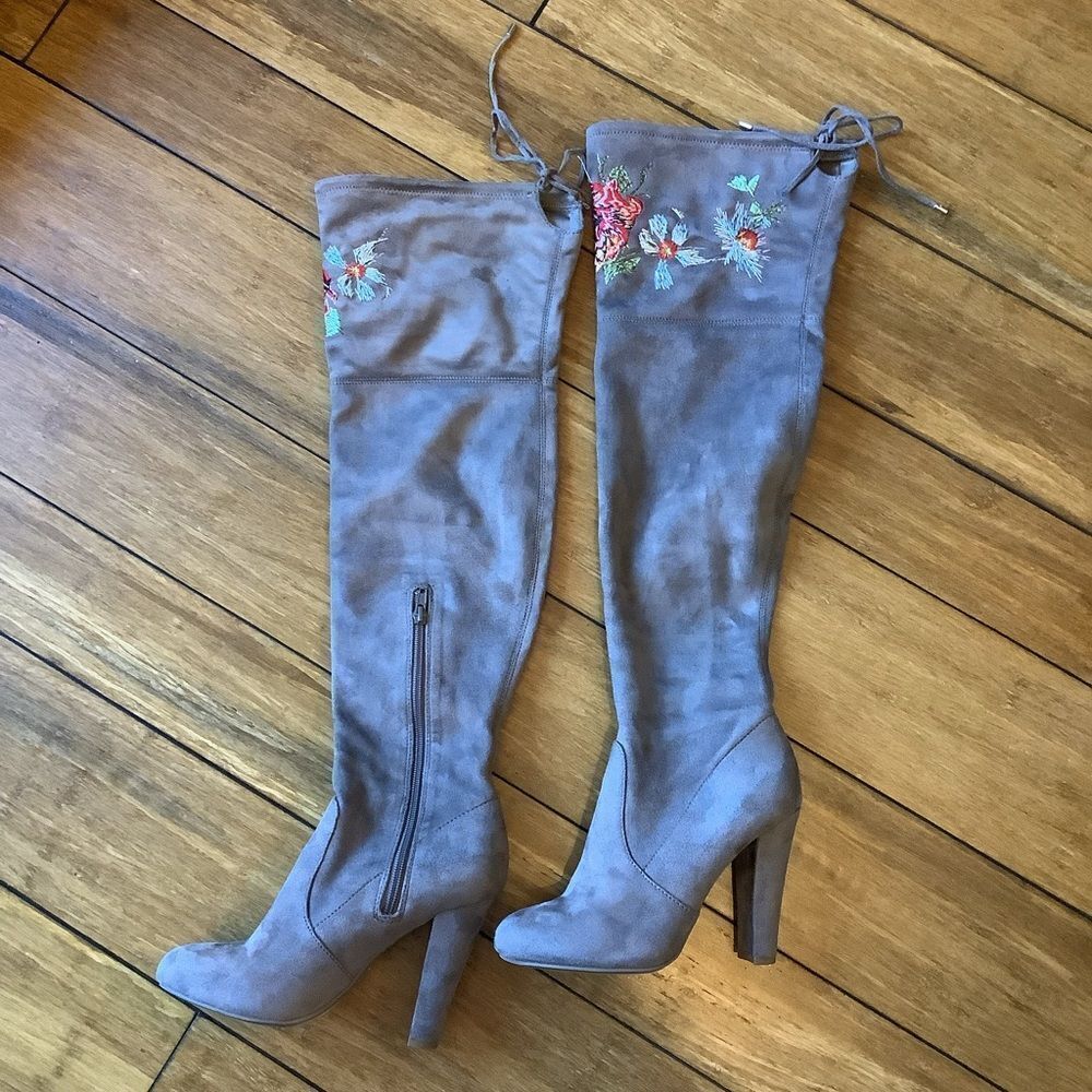 Zigi Soho “Bryan”‎ Knee High Boots 👢 ❤️🥰